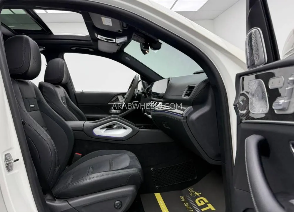 Mercedes Benz GLE Class 2021 for Sale in Dubai Image-15