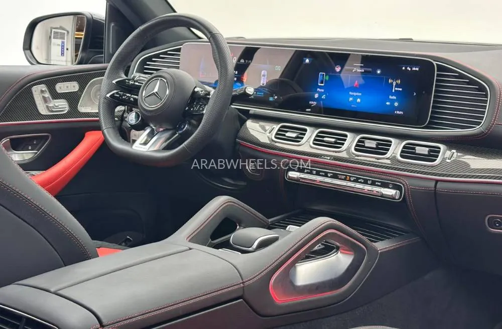 مرسيدس بنز GLE Class 2024 for Sale in دبي Image-11