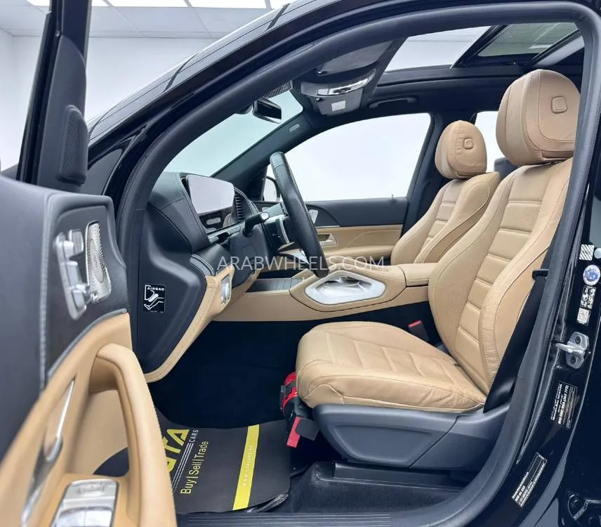 مرسيدس بنز GLE Class 2024 for Sale in دبي Image-15