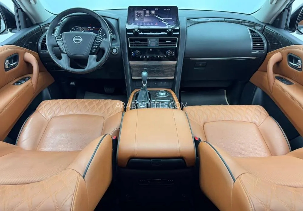 Nissan Patrol 2023 for Sale in Dubai Image-7