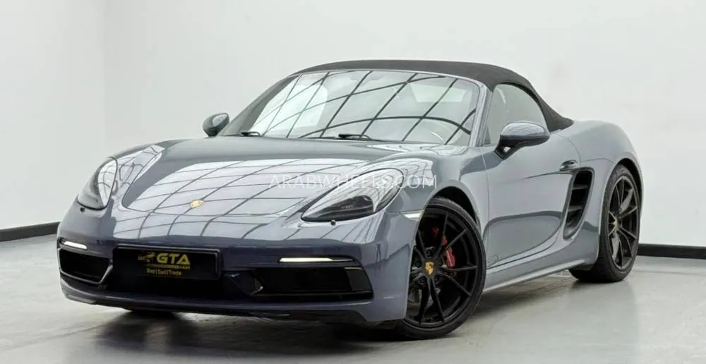 Porsche 718 2018 for Sale in Dubai Image-4