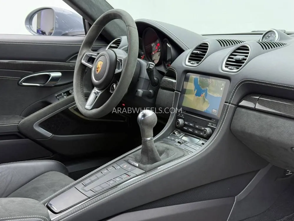 Porsche 718 2024 for Sale in Dubai Image-7