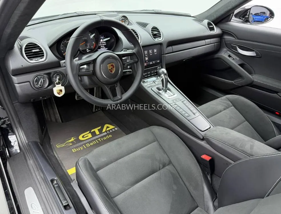 Porsche 718 2023 for Sale in Dubai Image-9