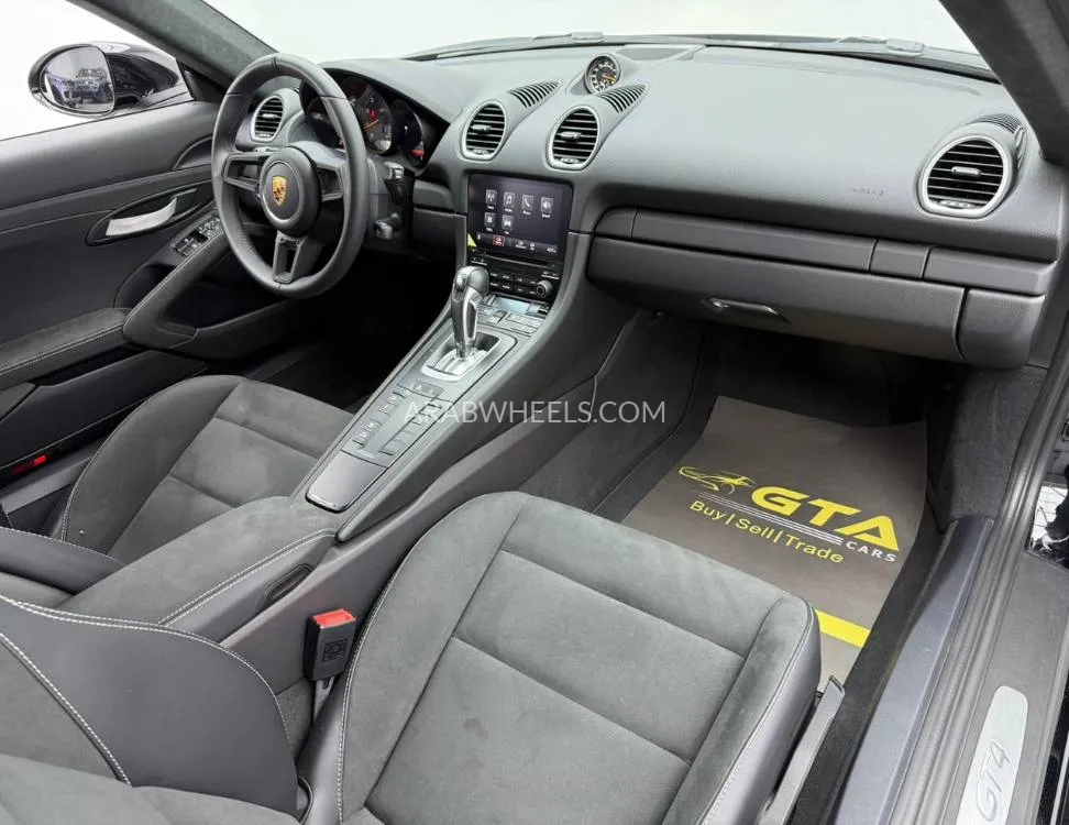 Porsche 718 2023 for Sale in Dubai Image-10