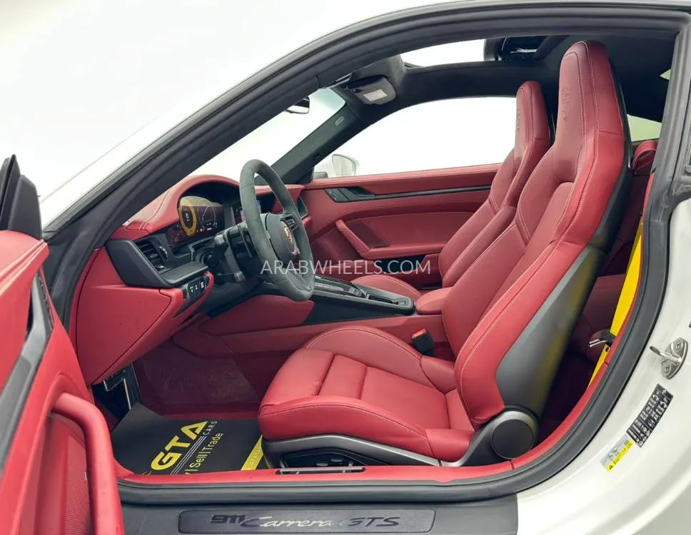 بورشه 911 2026 for Sale in دبي Image-14