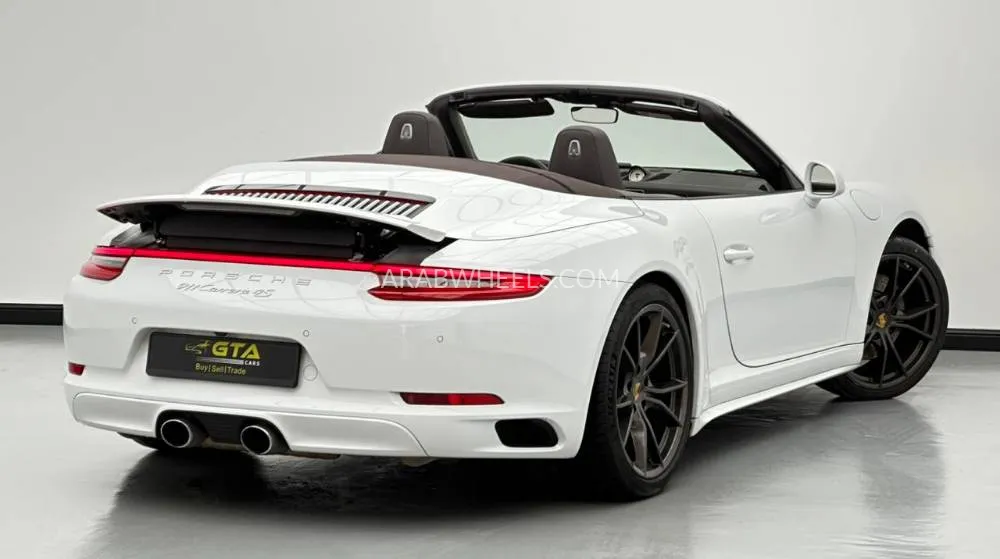 Porsche 911 2018 for Sale in Dubai Image-5