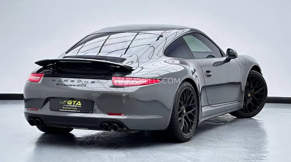 بورشه 911 2015 for Sale in دبي Image-4