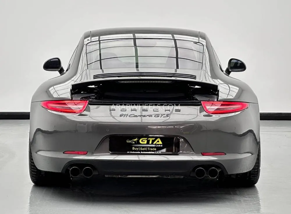 بورشه 911 2015 for Sale in دبي Image-6