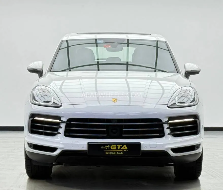Porsche Cayenne 2022 for Sale in Dubai Image-2