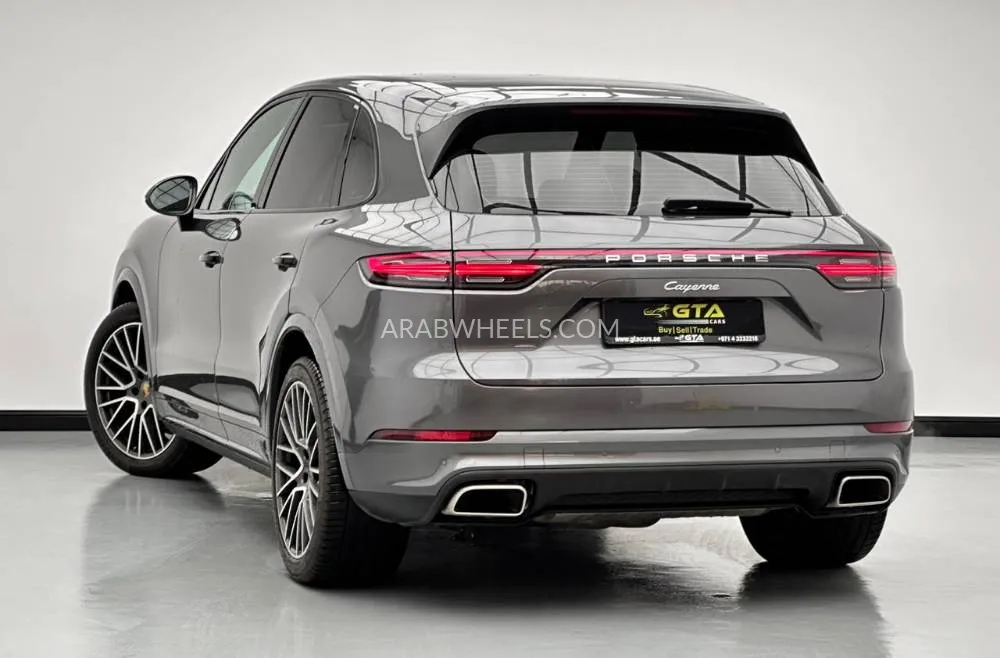 Porsche Cayenne 2022 for Sale in Dubai Image-6