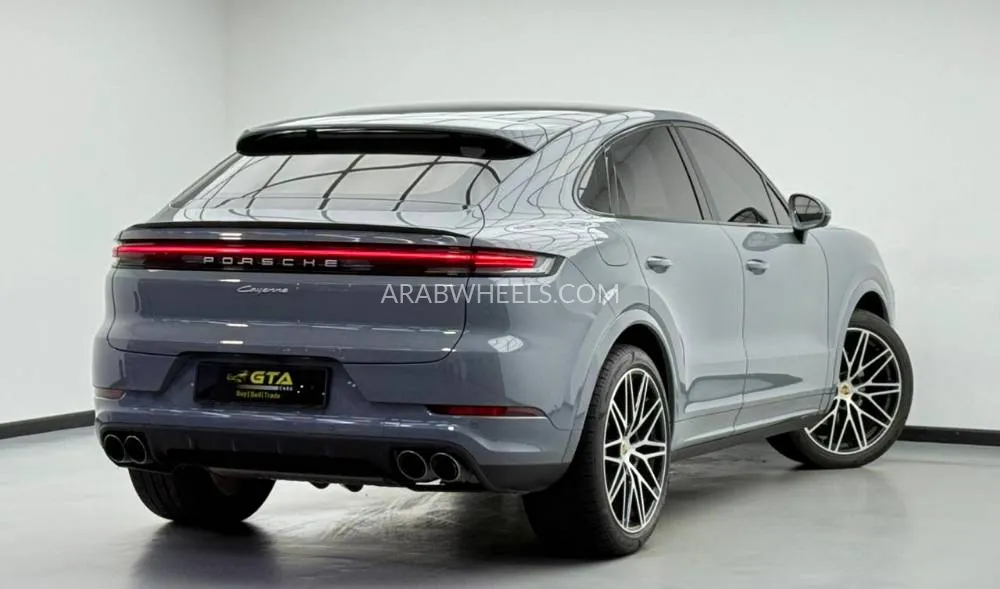 Porsche Cayenne 2024 for Sale in Dubai Image-4