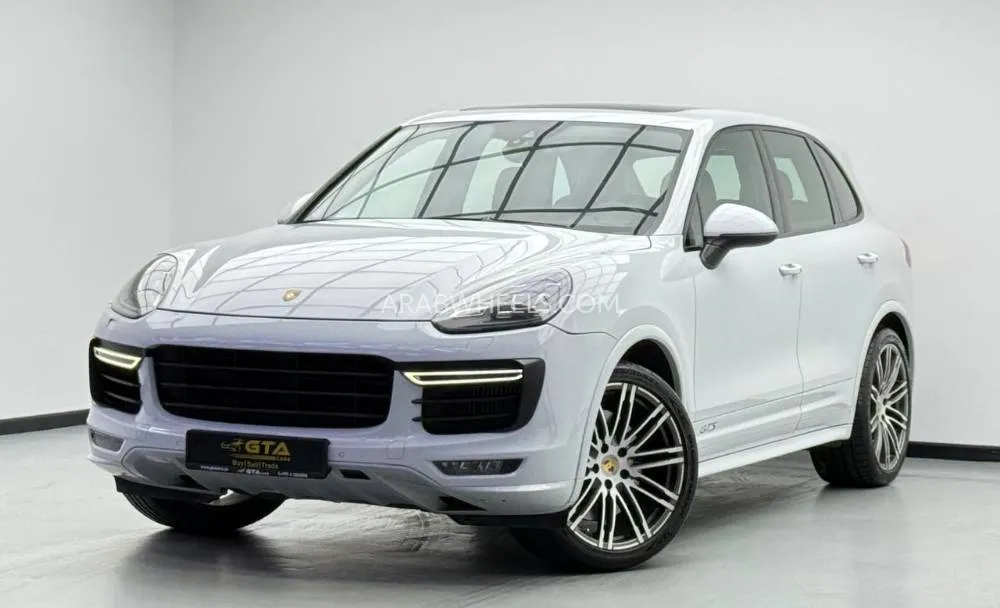 Porsche Cayenne 2016 for Sale in Dubai Image-3