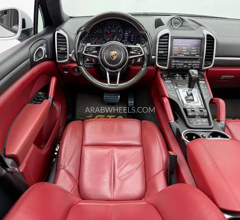 Porsche Cayenne 2016 for Sale in Dubai Image-14