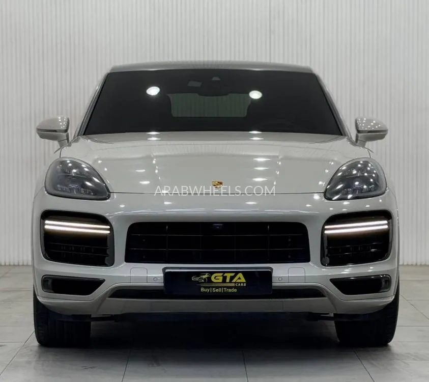 Porsche Cayenne 2021 for Sale in Dubai Image-2