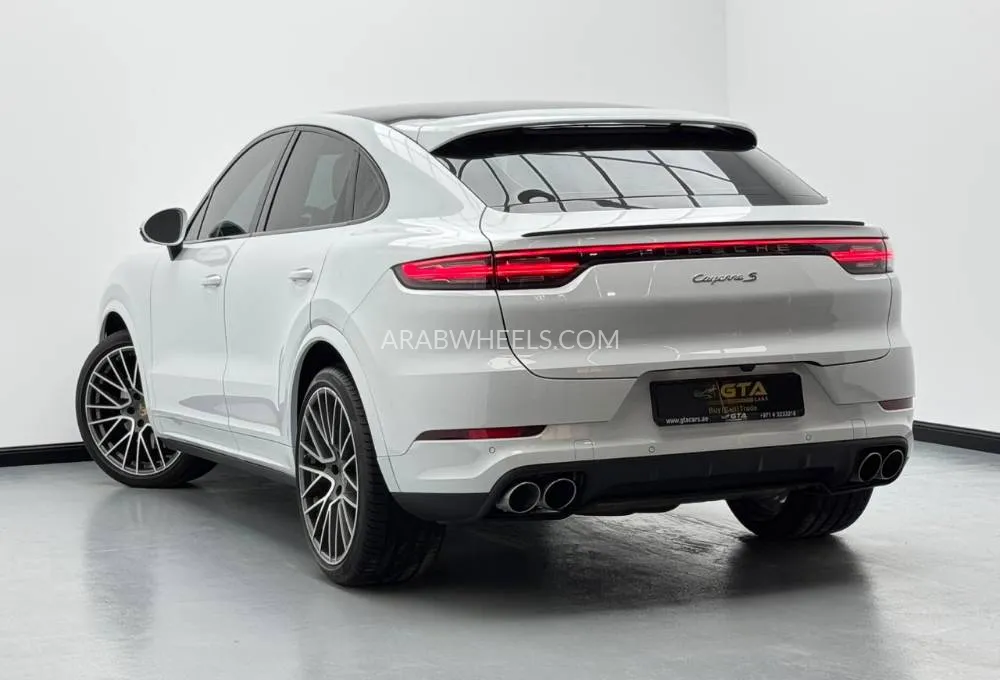 Porsche Cayenne 2022 for Sale in Dubai Image-6