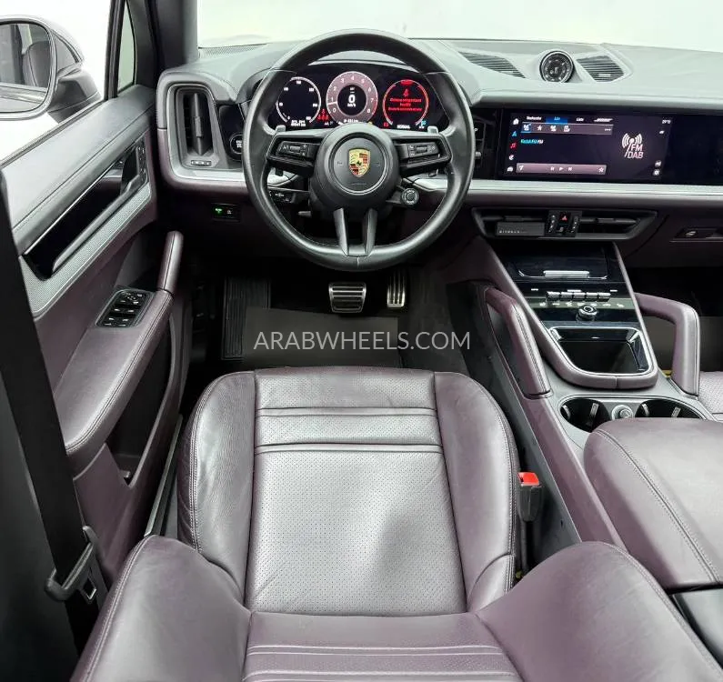 Porsche Cayenne 2024 for Sale in Dubai Image-14