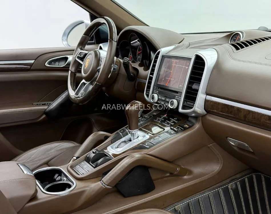 بورشه كايين 2017 for Sale in دبي Image-12