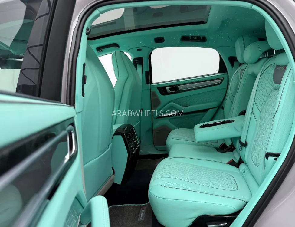 Porsche Cayenne 2020 for Sale in Dubai Image-17