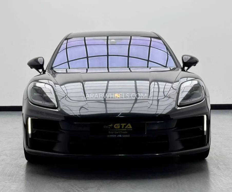 بورشه باناميرا 2025 for Sale in دبي Image-2