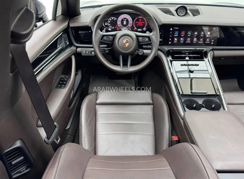 بورشه باناميرا 2025 for Sale in دبي Image-8