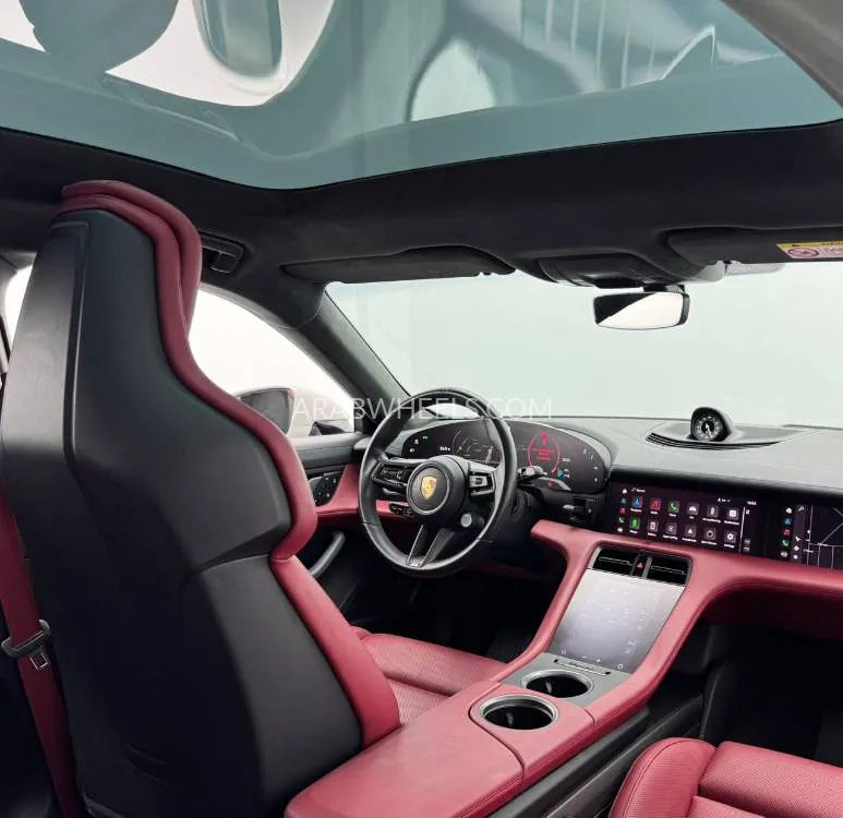 بورشه تايكان 2023 for Sale in دبي Image-17