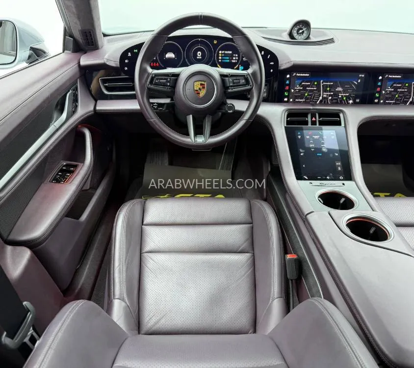 Porsche Taycan 2021 for Sale in Dubai Image-14