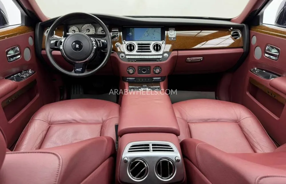 Rolls Royce Ghost 2010 for Sale in Dubai Image-10
