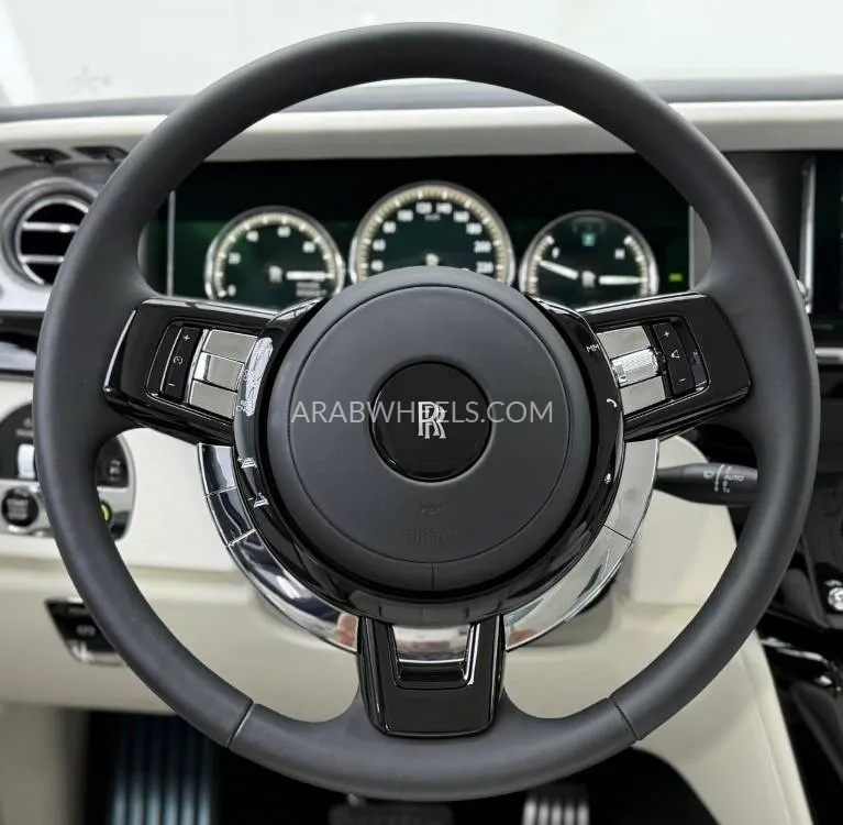 Rolls Royce Phantom 2024 for Sale in Dubai Image-9
