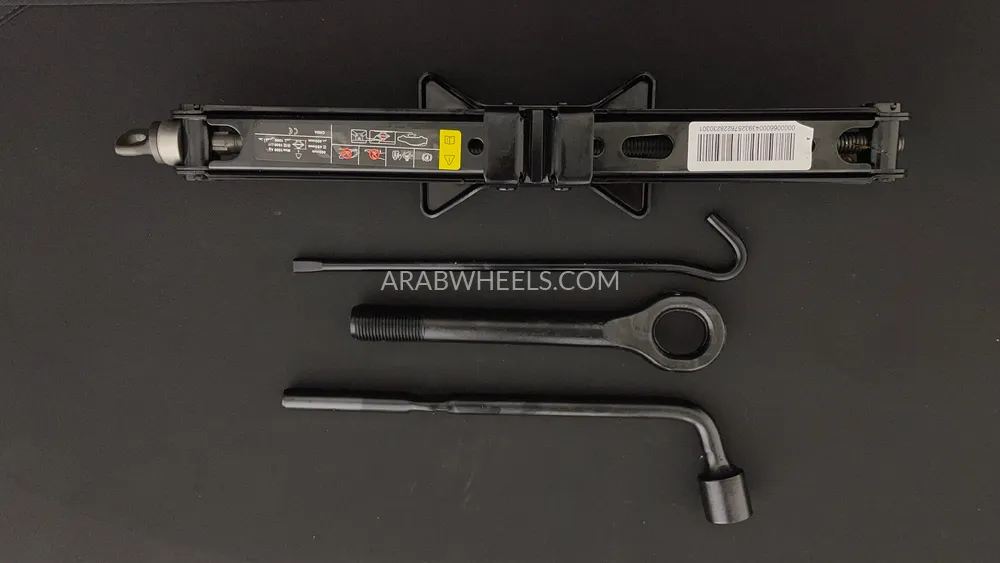 Geely Coolray 2024 for Sale in Dubai Image-31