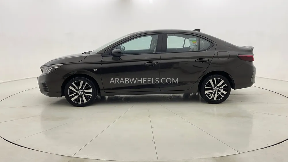 Honda City 2023 for Sale in Dubai Image-6