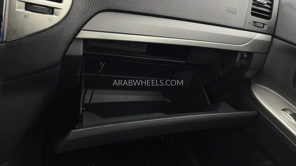 Mitsubishi Pajero 2017 for Sale in Dubai Image-29