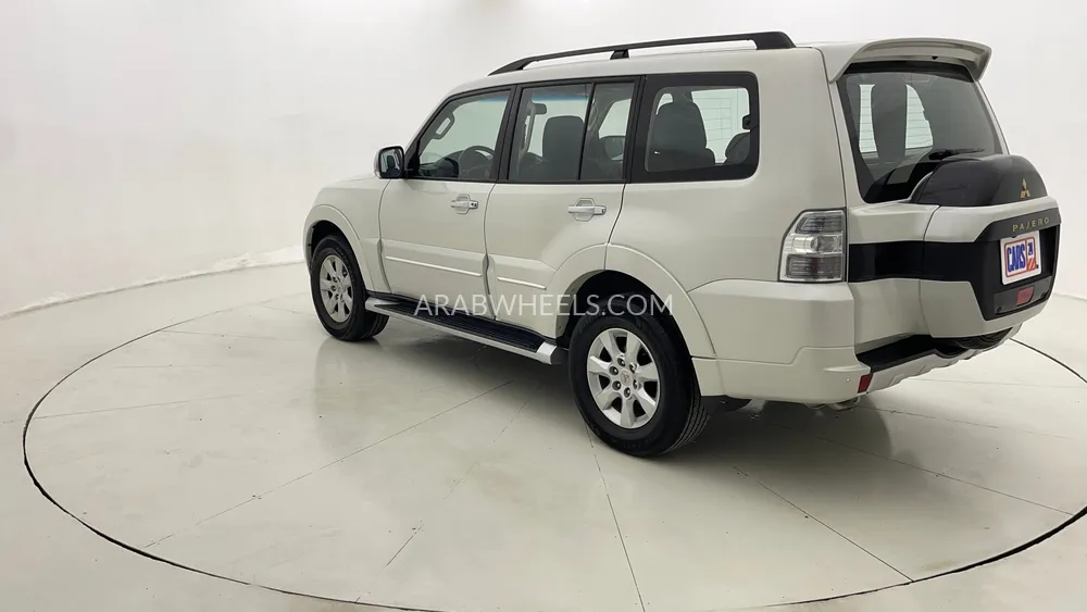 Mitsubishi Pajero 2022 for Sale in Dubai Image-5