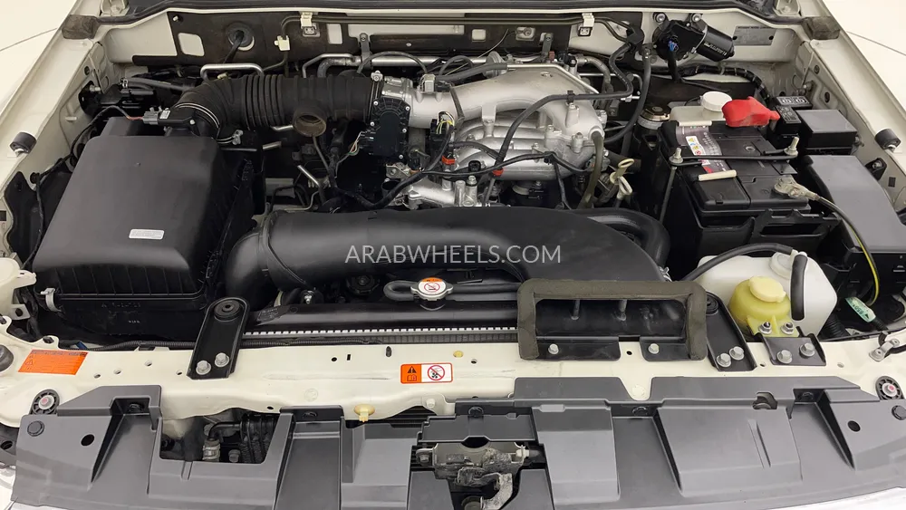 Mitsubishi Pajero 2022 for Sale in Dubai Image-9