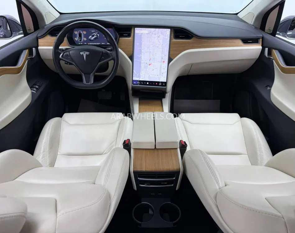 Tesla Model X 2019 for Sale in Dubai Image-15