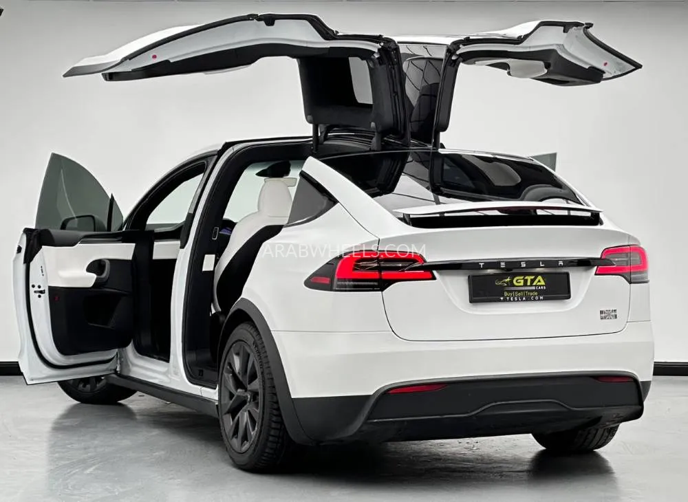 Tesla Model X 2024 for Sale in Dubai Image-6