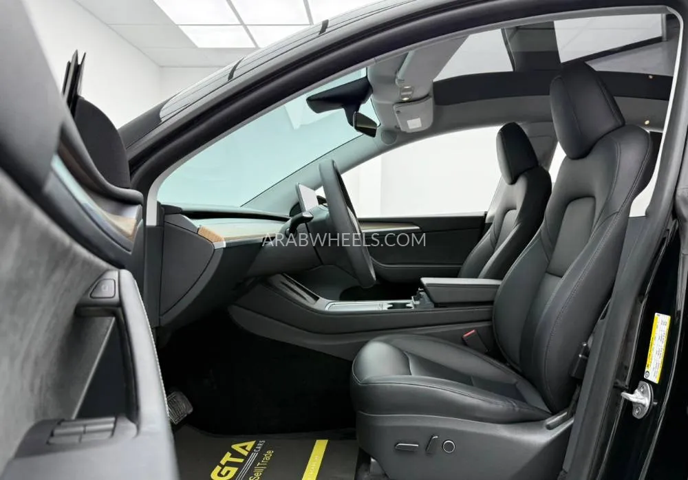 Tesla Model Y 2024 for Sale in Dubai Image-8