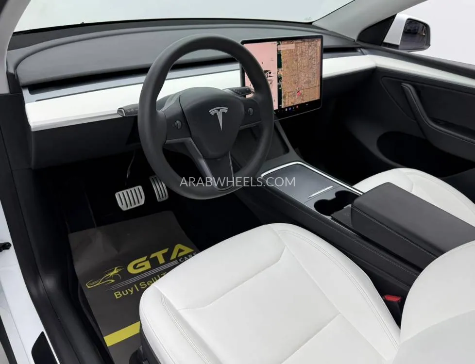 Tesla Model Y 2023 for Sale in Dubai Image-10