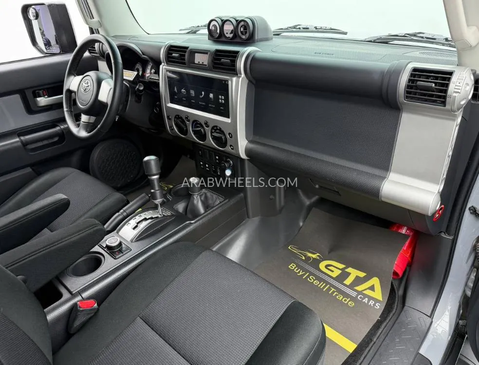 Toyota FJ Cruiser 2021 for Sale in Dubai Image-11