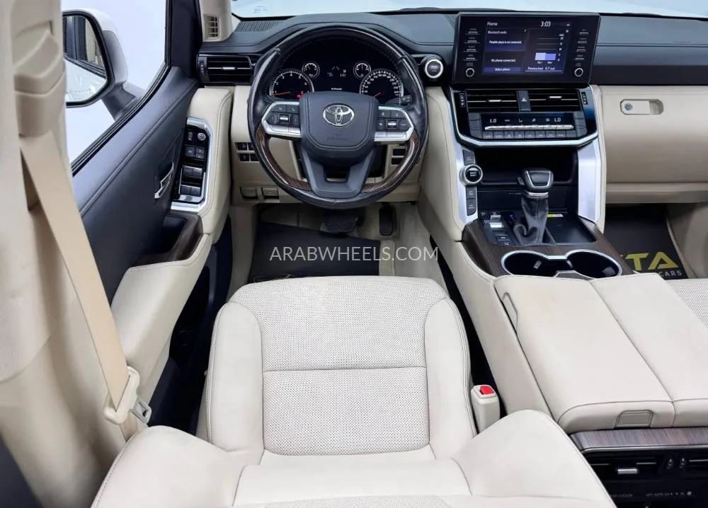 Toyota Land Cruiser 2022 for Sale in Dubai Image-8