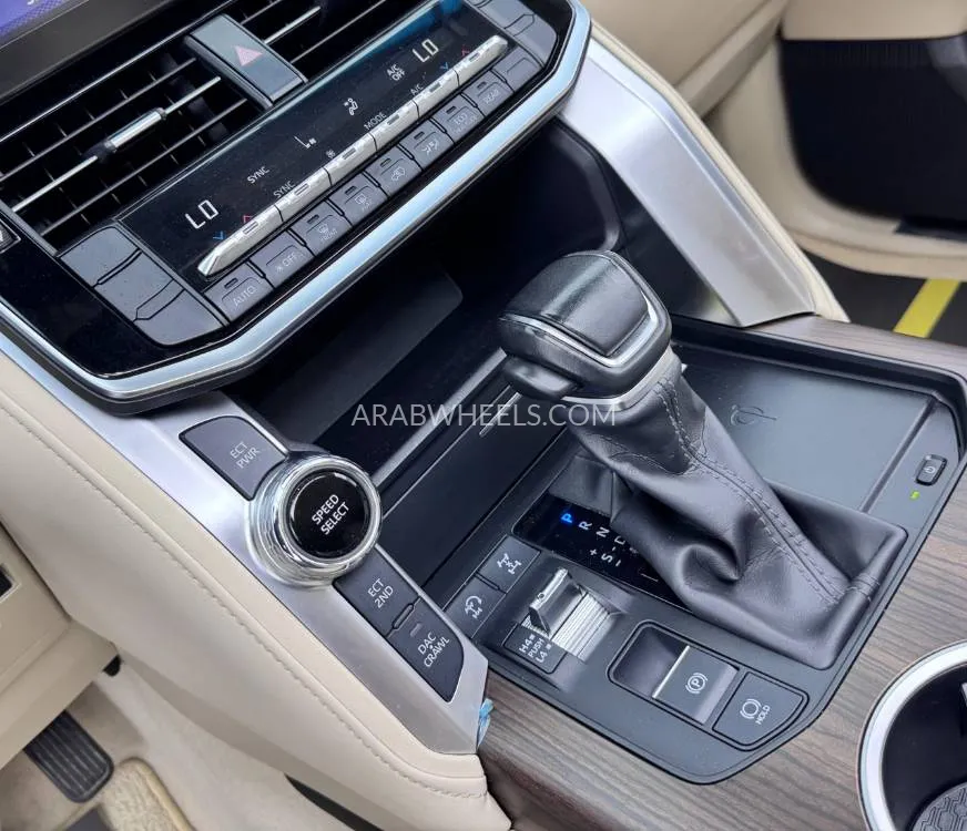 Toyota Land Cruiser 2022 for Sale in Dubai Image-19