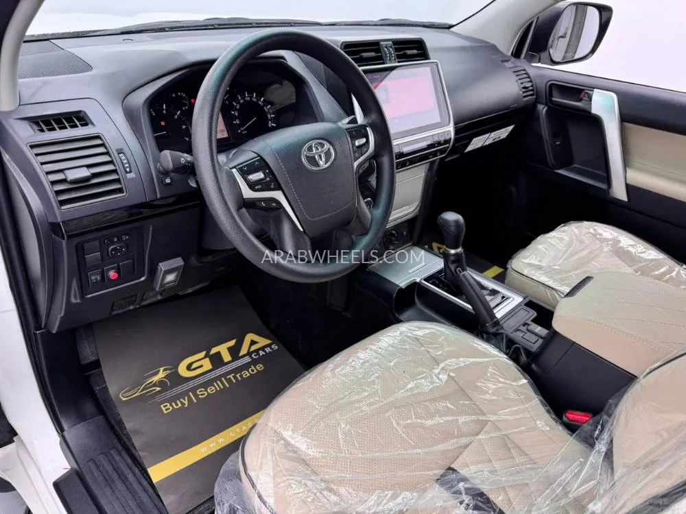 Toyota Land Cruiser Prado 2018 for Sale in Dubai Image-19