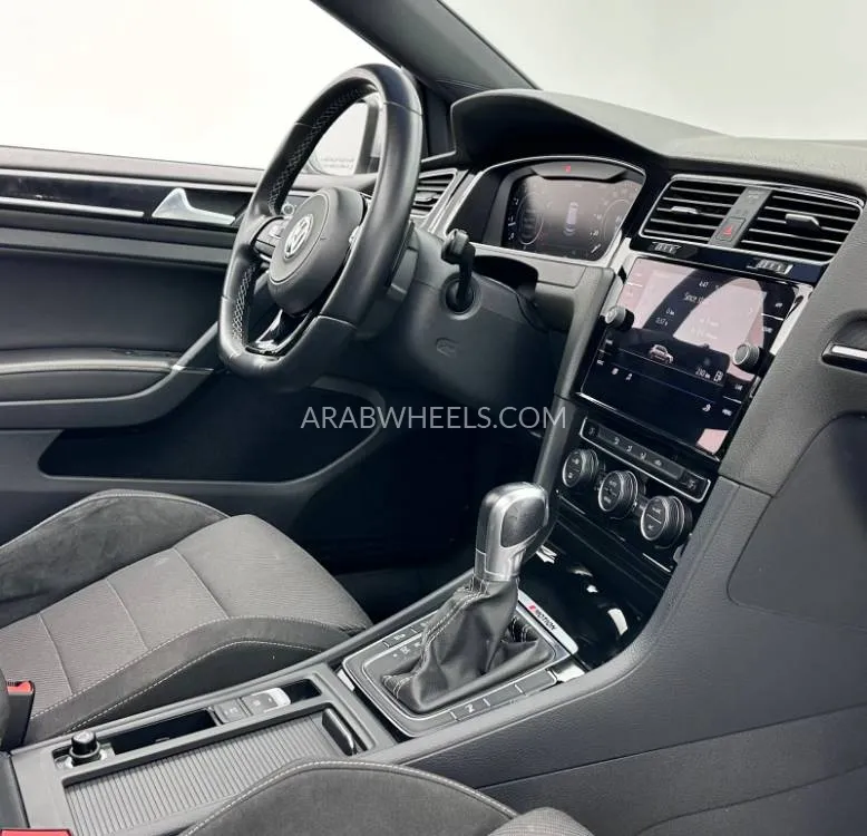  فولكس واجن R جولف  2019 for Sale in دبي Image-12