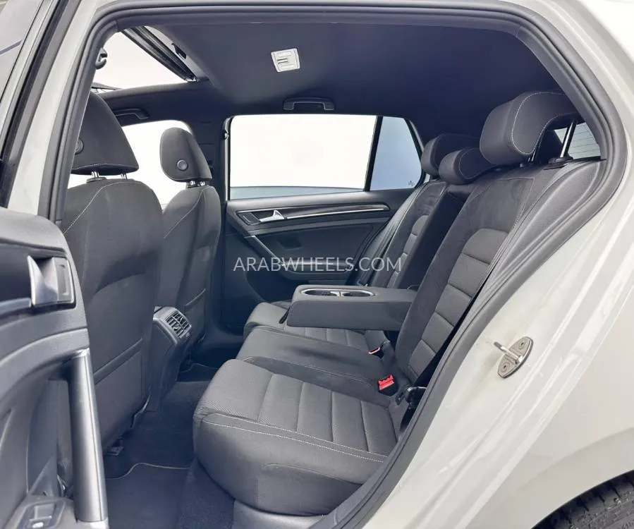  فولكس واجن R جولف  2019 for Sale in دبي Image-16