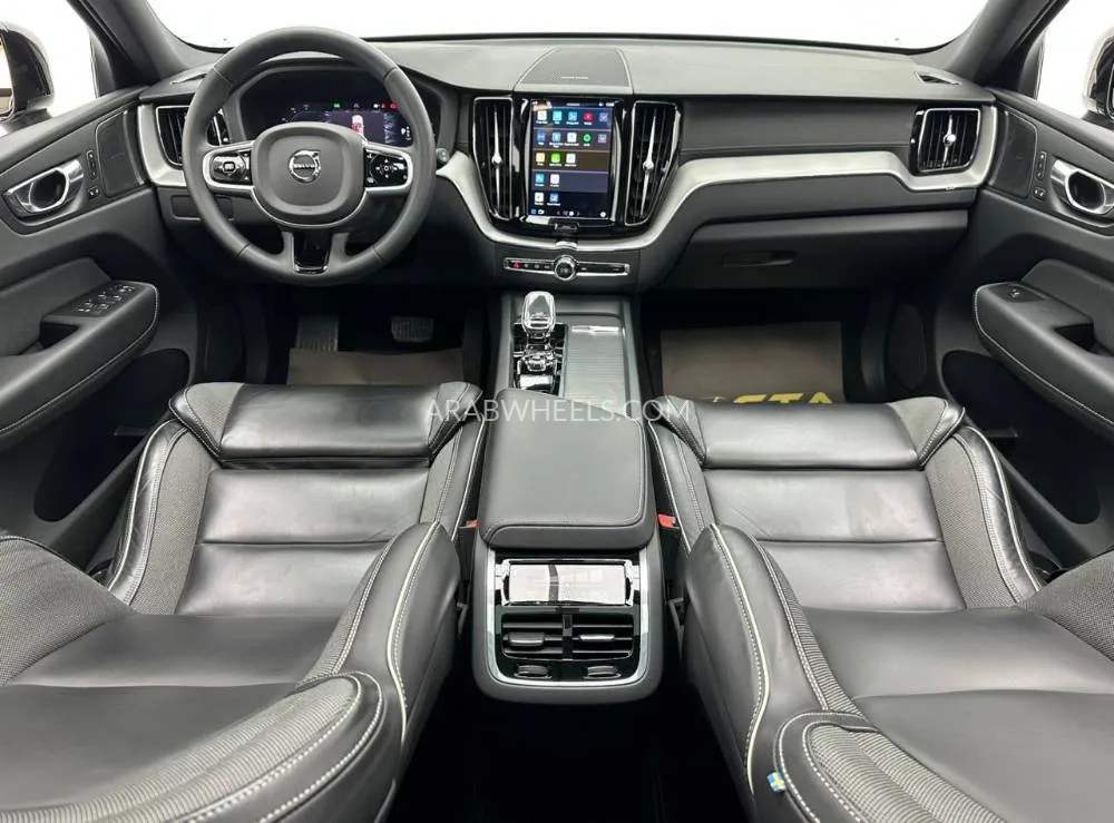 فولفو إكس سي 60 2023 for Sale in دبي Image-7