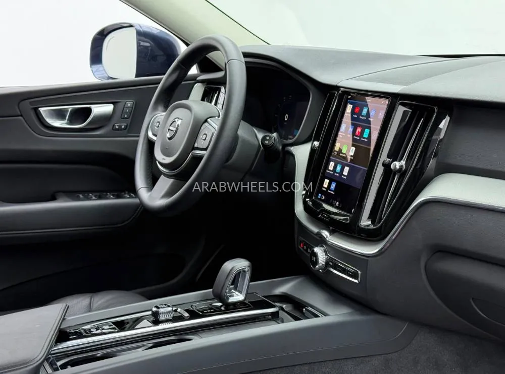 فولفو إكس سي 60 2024 for Sale in دبي Image-12