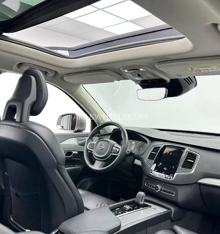 Volvo XC90 2022 for Sale in Dubai Image-13