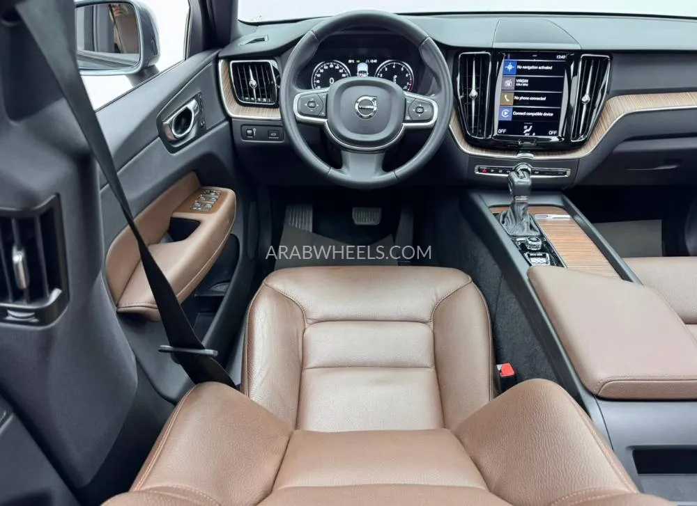 Volvo XC90 2021 for Sale in Dubai Image-8