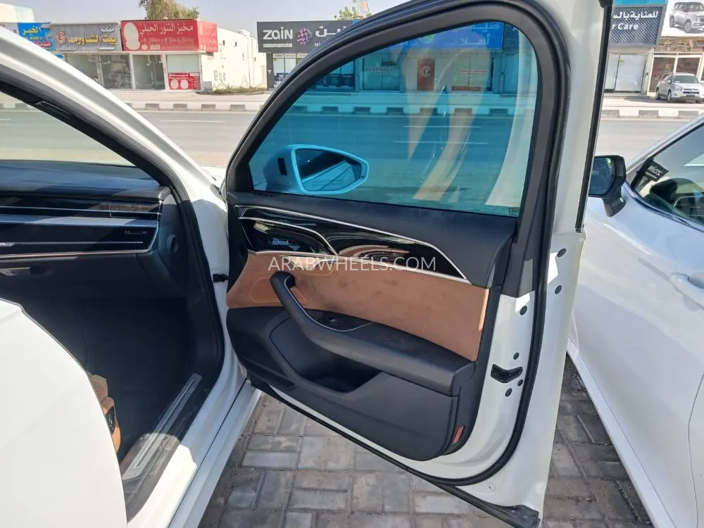 أودي A8 2019 for Sale in رأس الخيمة Image-19