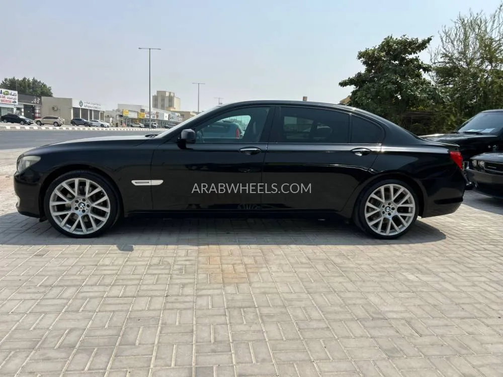 BMW 7 series 2011 for Sale in Ras Al Khaimah Image-2