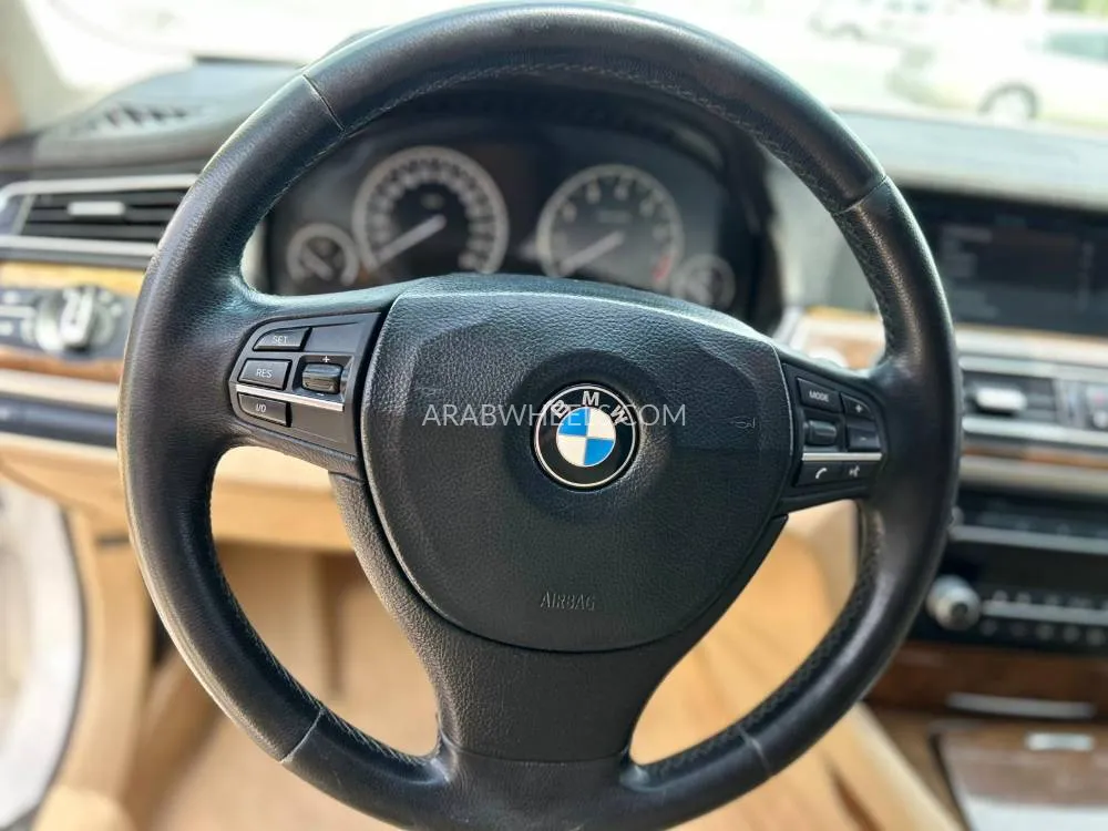 BMW 7 series 2011 for Sale in Ras Al Khaimah Image-12